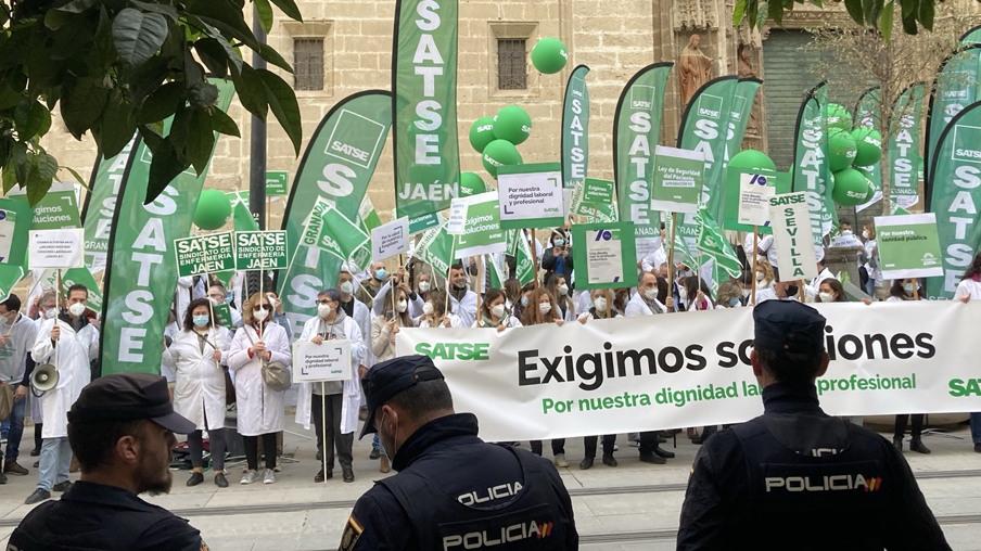 Protesta exigimos soluciones frente al SAS